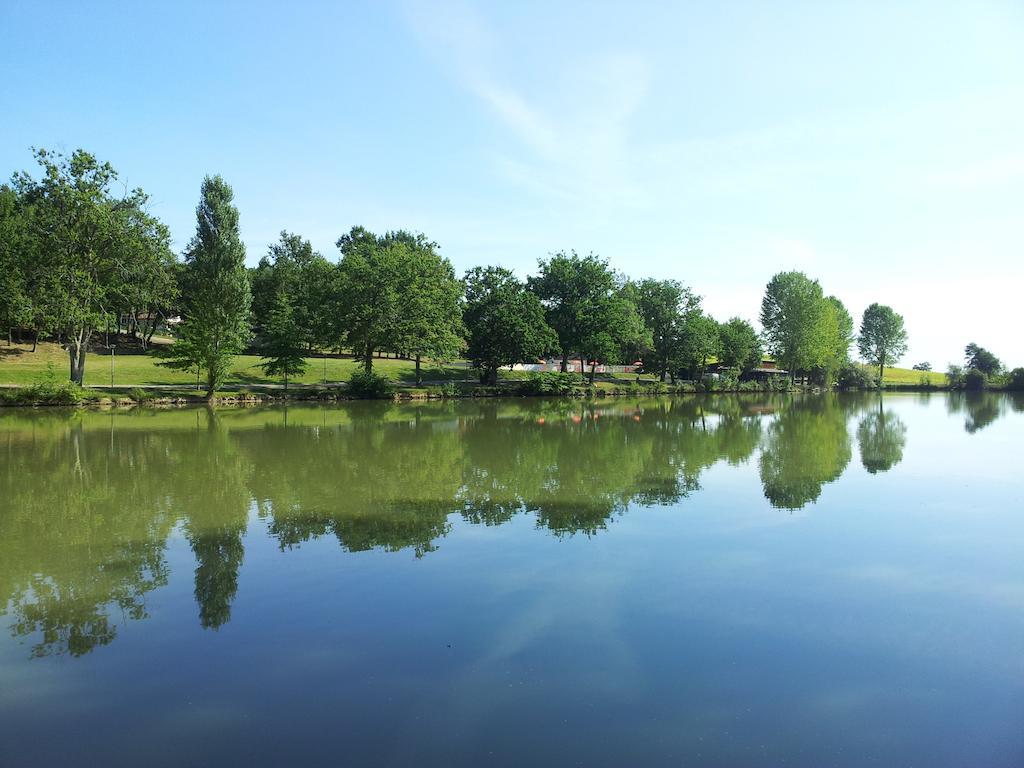 Lac De Cancon Extérieur photo